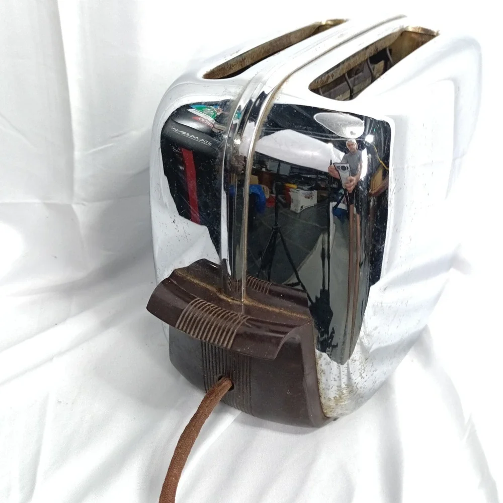 Vintage Toastmaster MCM 2-Slice Toaster Chrome Bakelite Handles USA MCM Parts